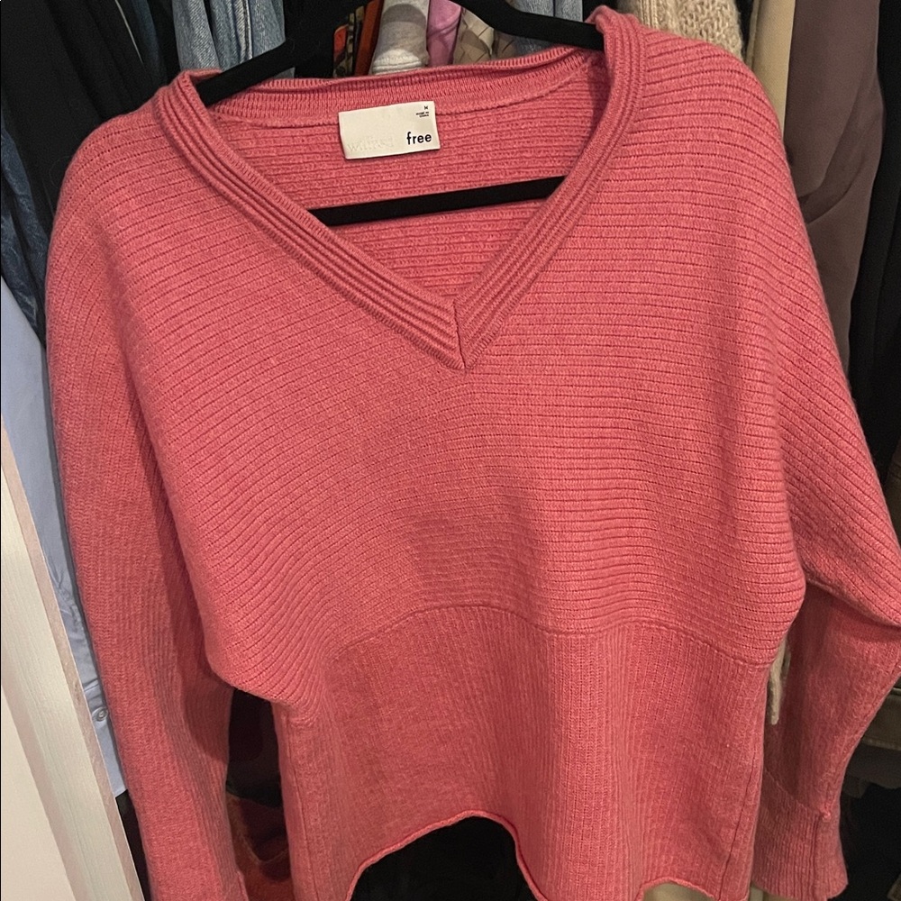 Wilfred V-Neck Sweater in Soft Pink
